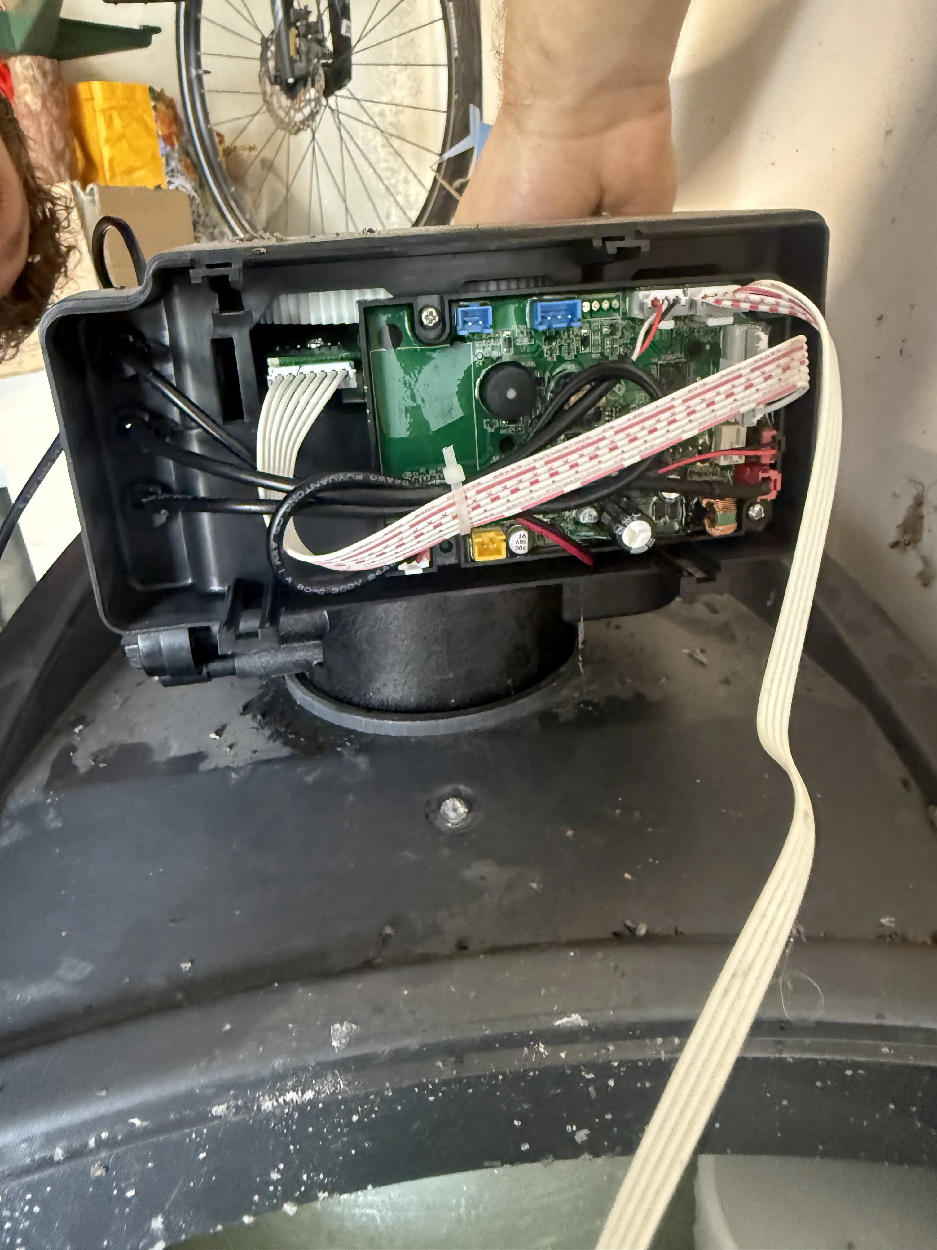 Wymiana elektroniki sterującej w zmiękczaczu Salto Zdjęcie 1