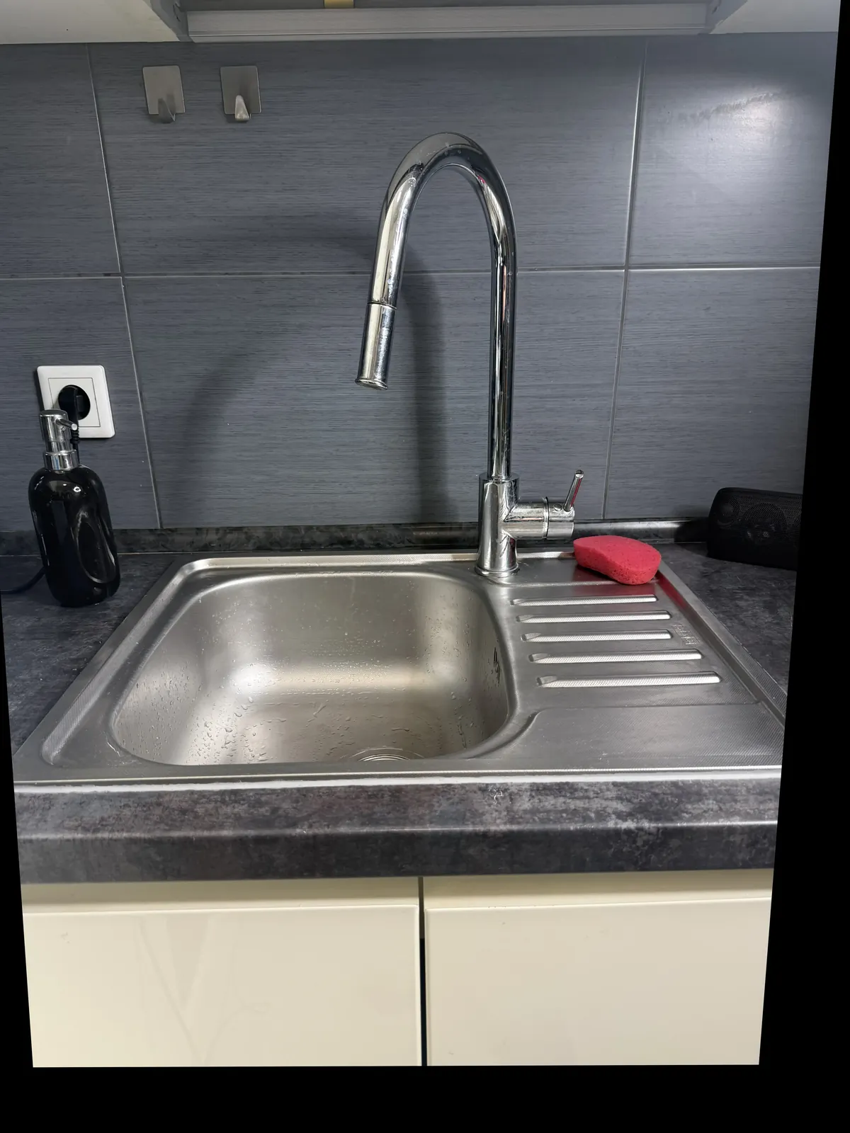 Instalacja filtra przepływowego wraz z dolewką PRZED